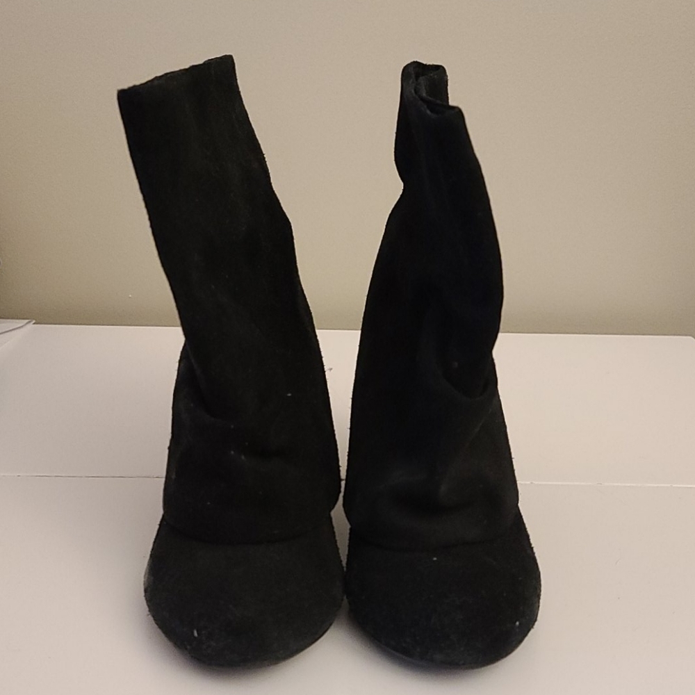 Naughy Monkey Black slouch wedge booties 8